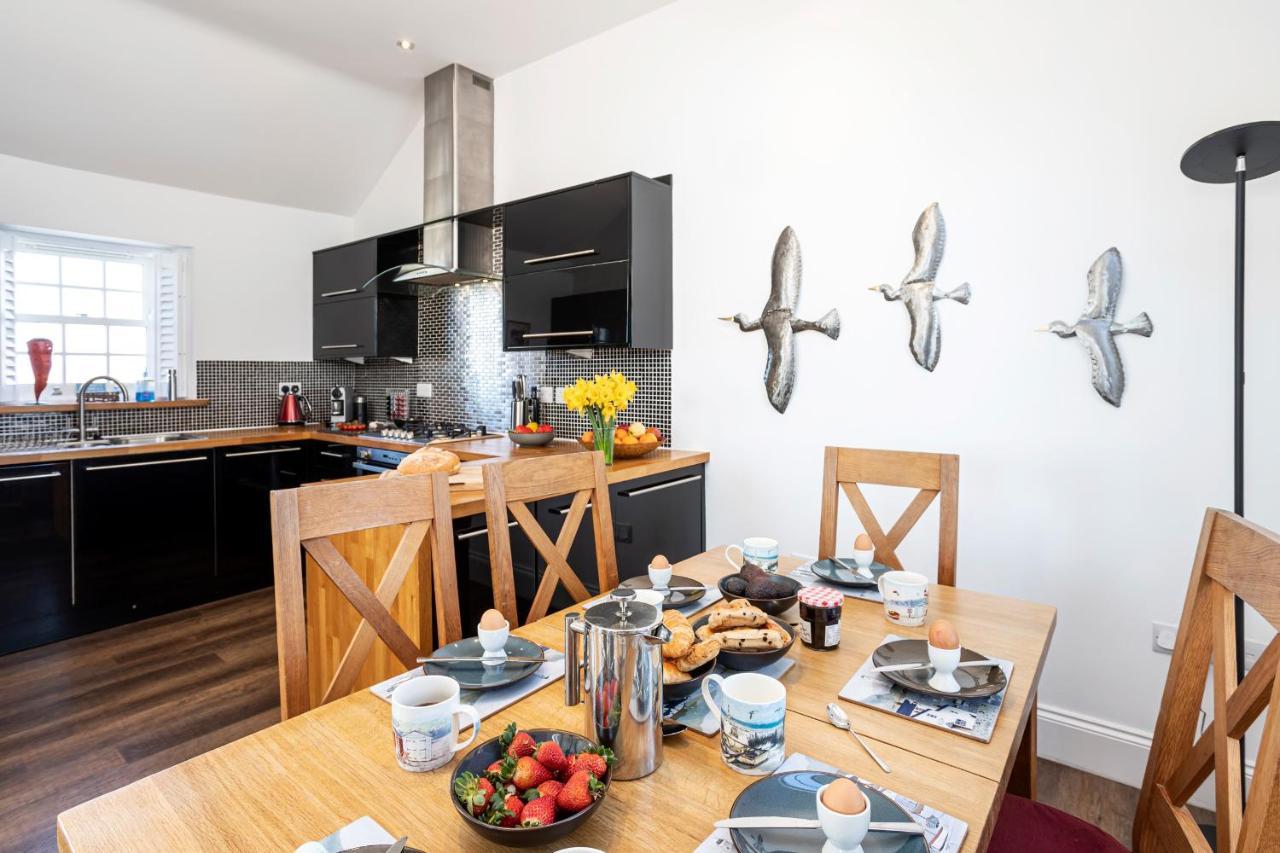 Finest Retreats - Lighthouse Cottage Rampside Экстерьер фото