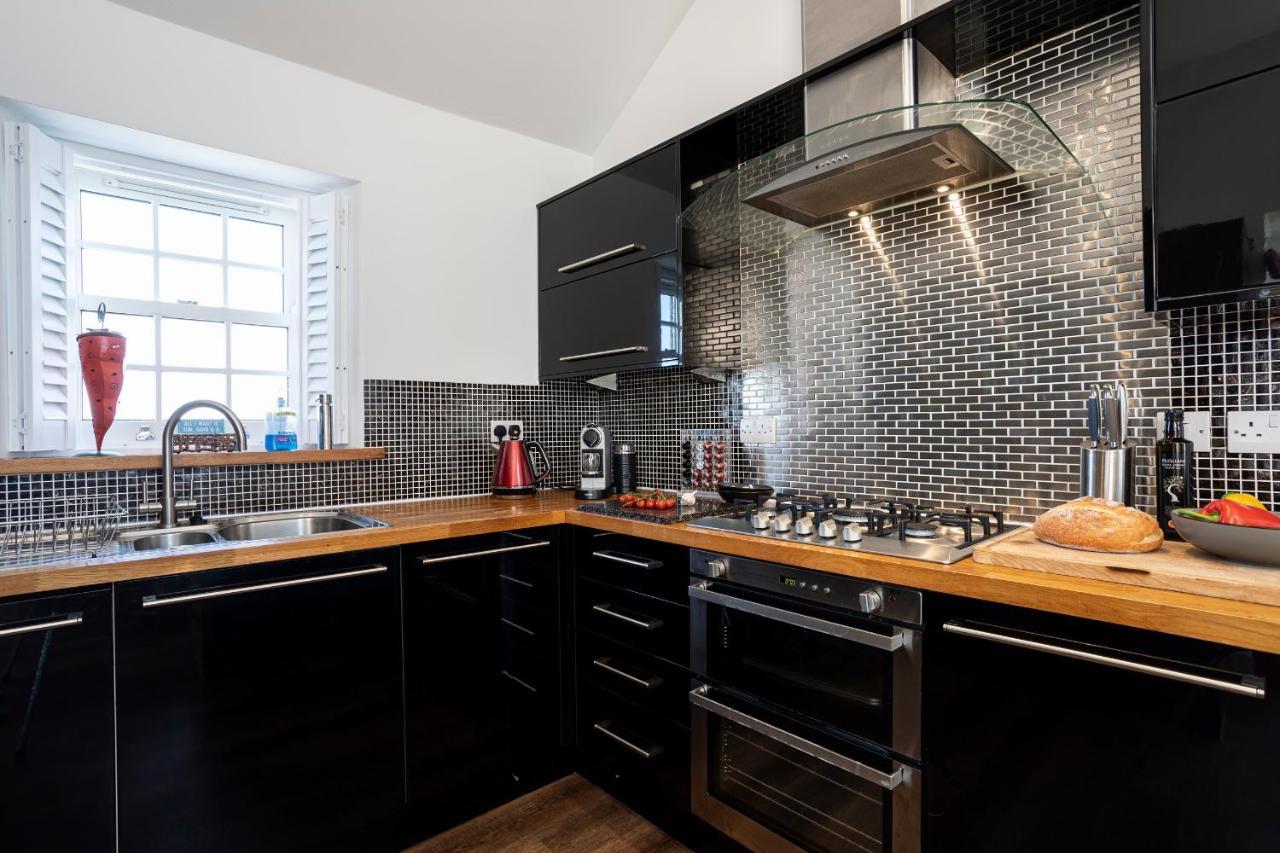 Finest Retreats - Lighthouse Cottage Rampside Экстерьер фото